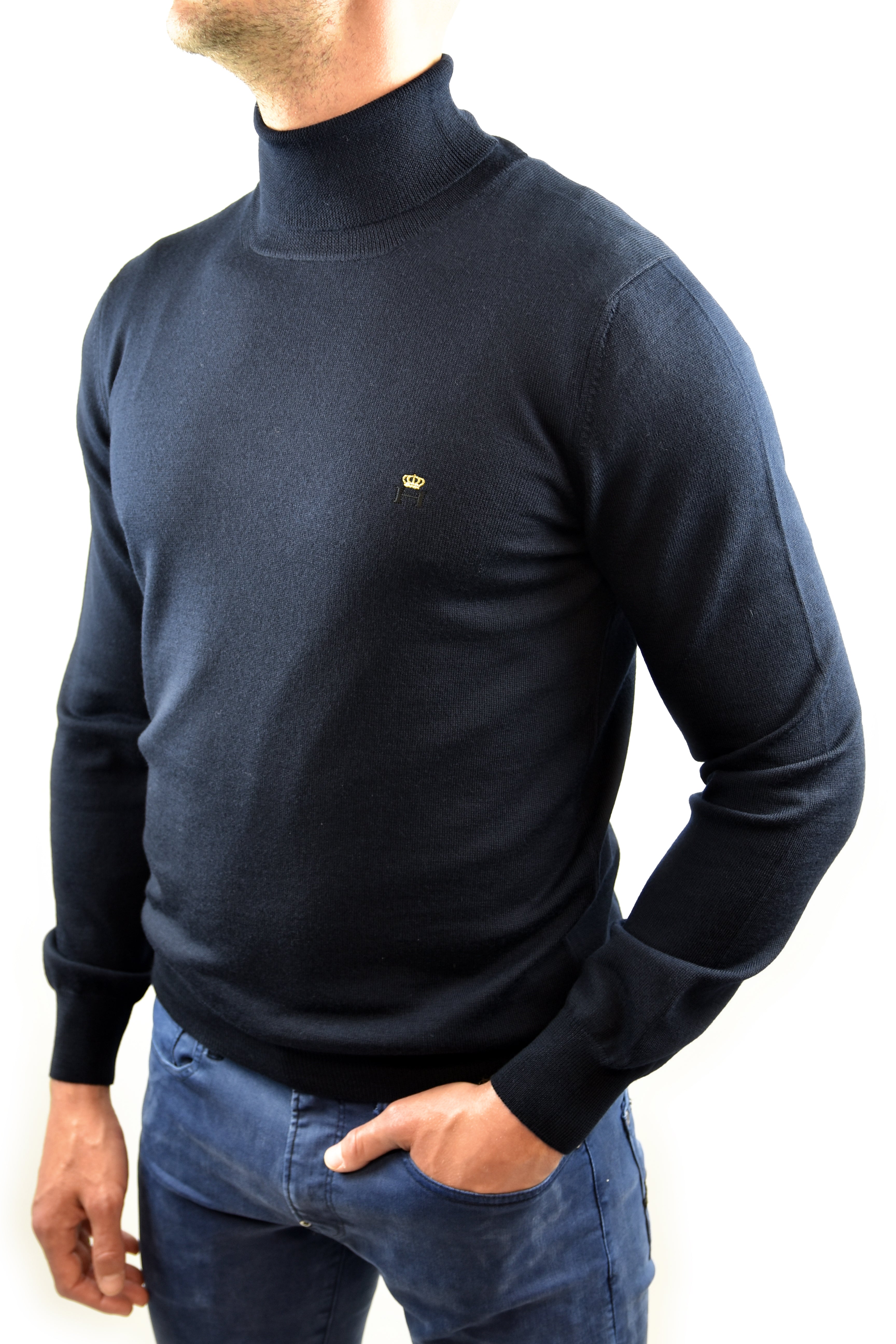 Turtle Neck Pull Navy